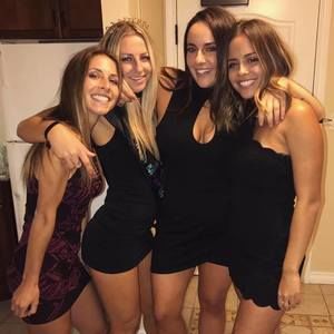 Meet your Posher, Dakota